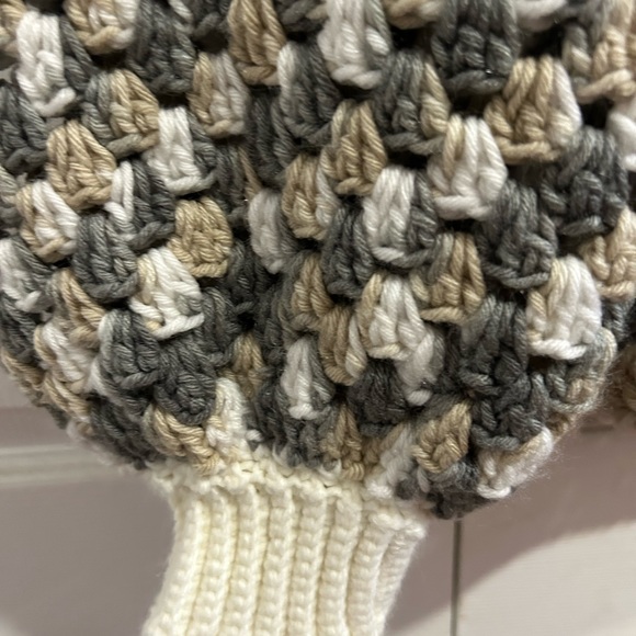 Hand made Granny hexagon sweater - Picture 5 of 5